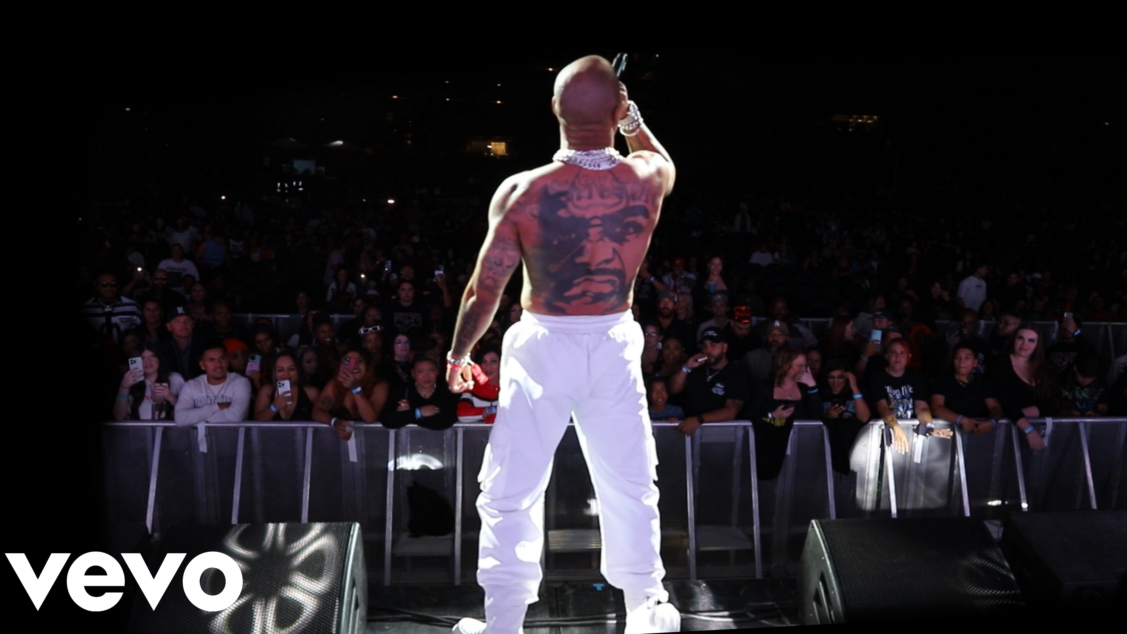 Load video: FACE THE STAGE INTRO VIDEO